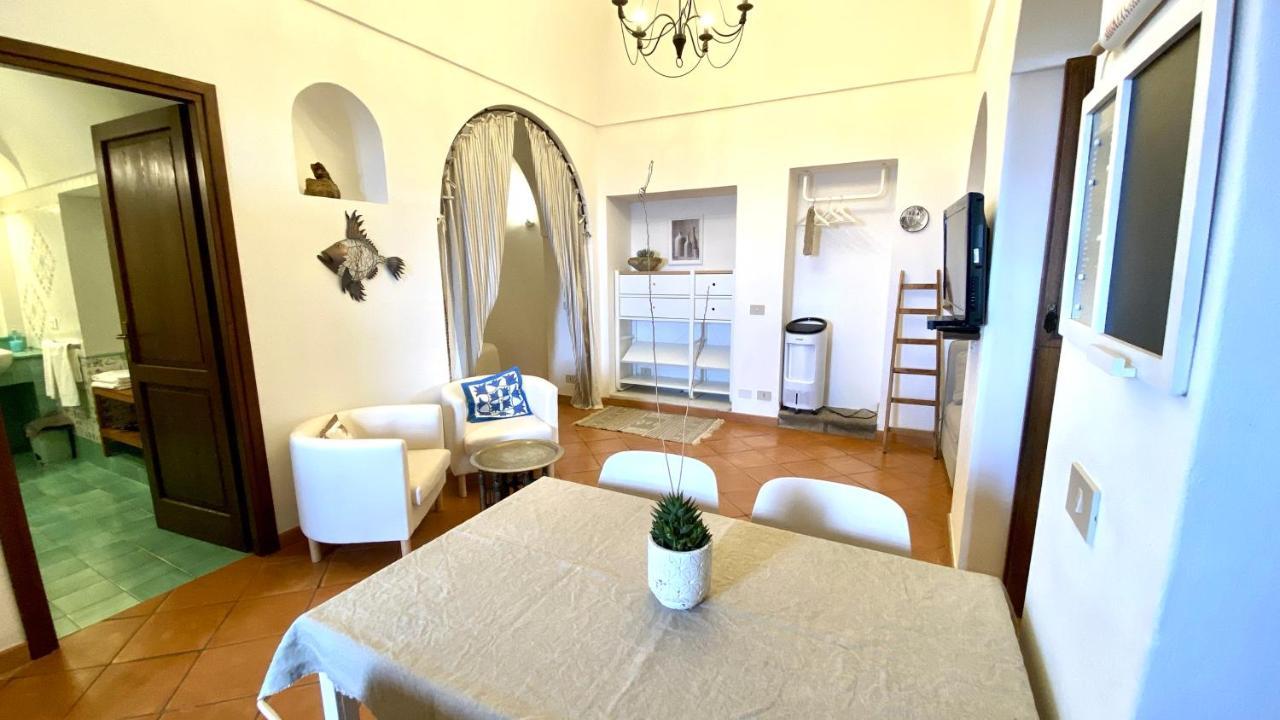 Apartamento Tgi Dammusi Preziosi Scauri  Exterior foto