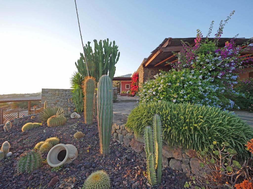 Apartamento Tgi Dammusi Preziosi Scauri  Exterior foto